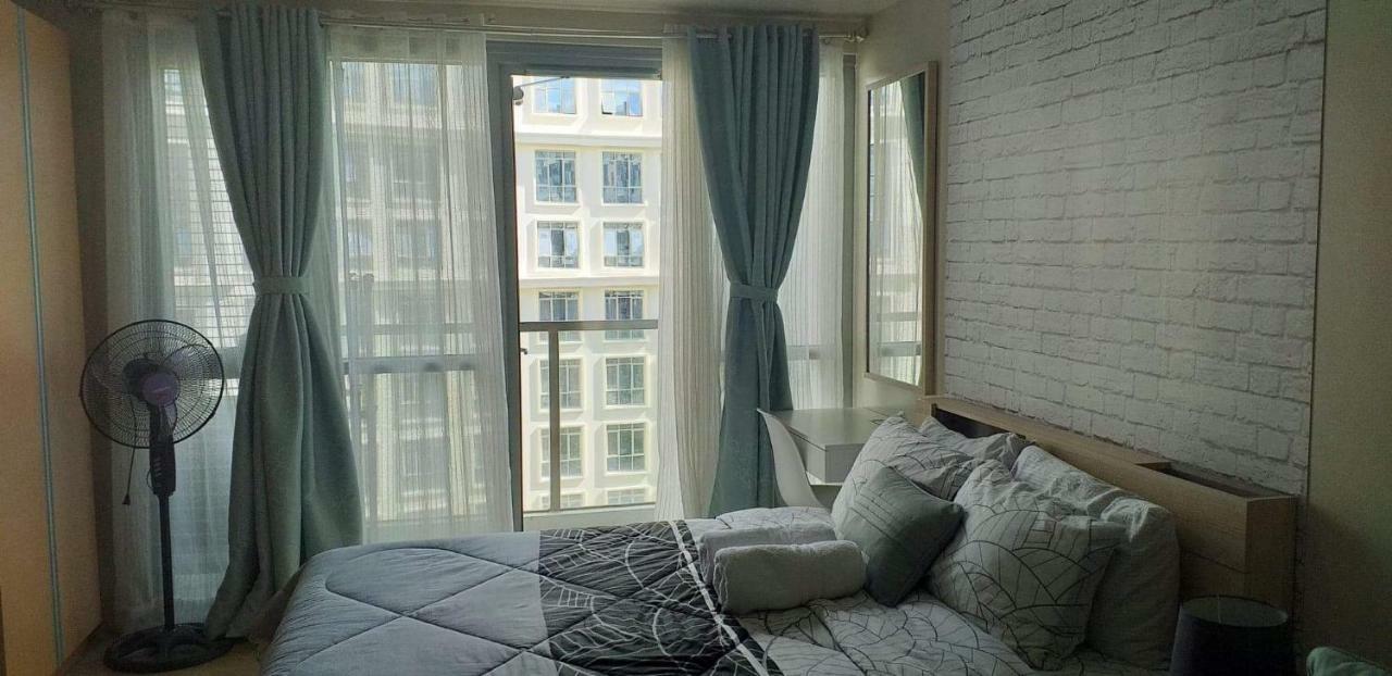Eighty One Newport Boulevard マニラ市 エクステリア 写真